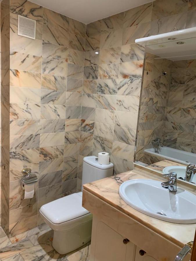 Apartamento Con Encanto Y Parking Privado Y Gratuito Granada Bagian luar foto